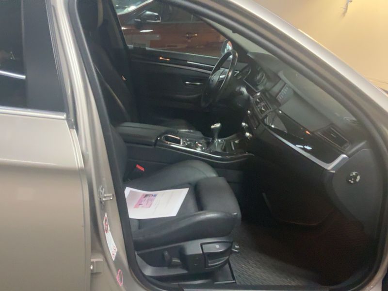 BMW 5er 520d 2011 – снимка 11