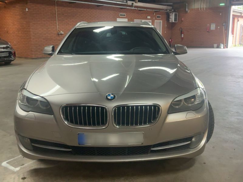 BMW 5er 520d 2011 – снимка 9