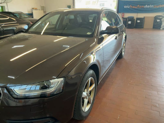 Audi A4 2.0 TDI Ambiente 2015 – снимка 2