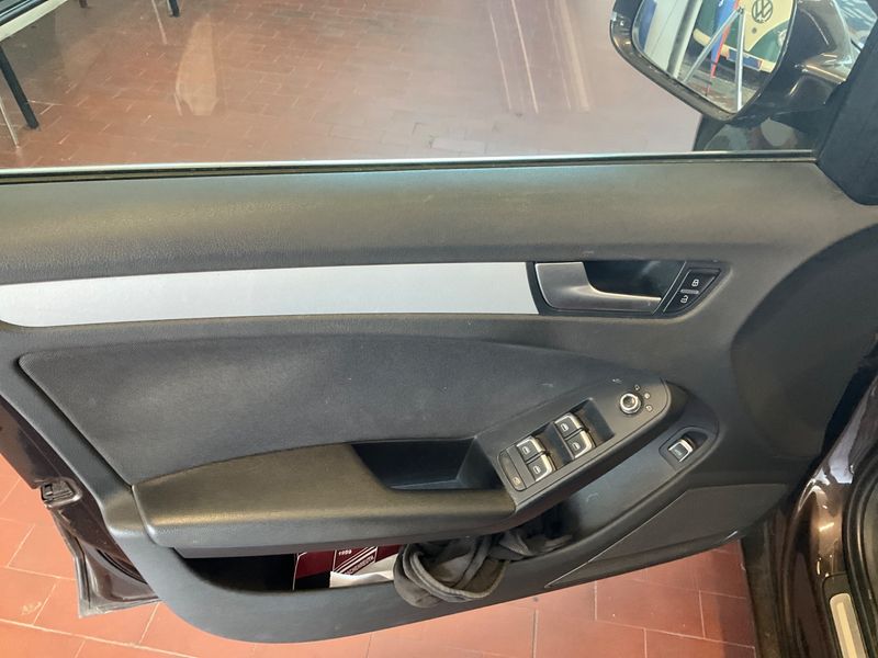 Audi A4 2.0 TDI Ambiente 2015 – снимка 27