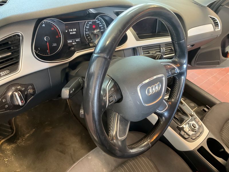 Audi A4 2.0 TDI Ambiente 2015 – снимка 29