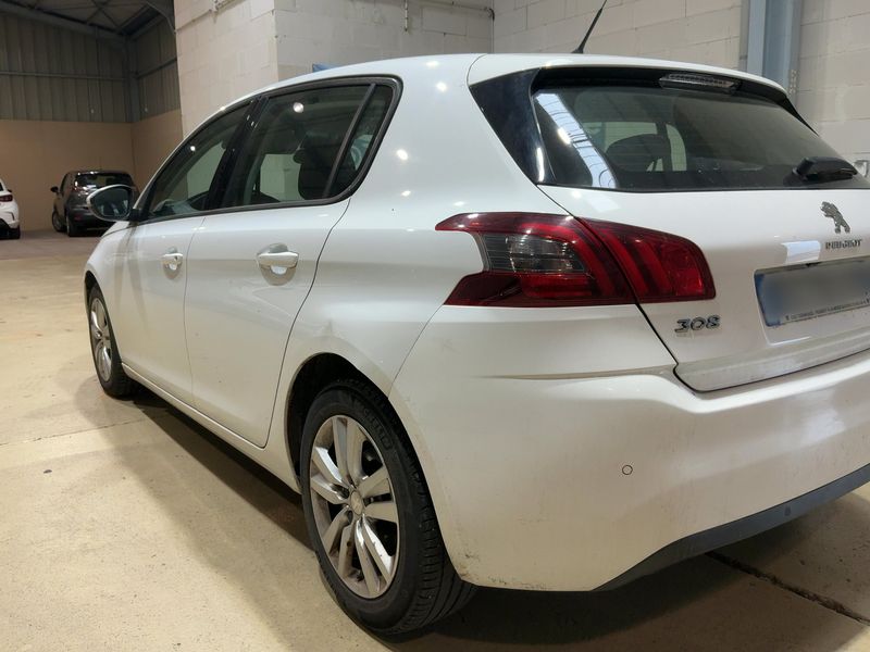 Peugeot 308 1.5 Blue-HDi 2018 – снимка 3