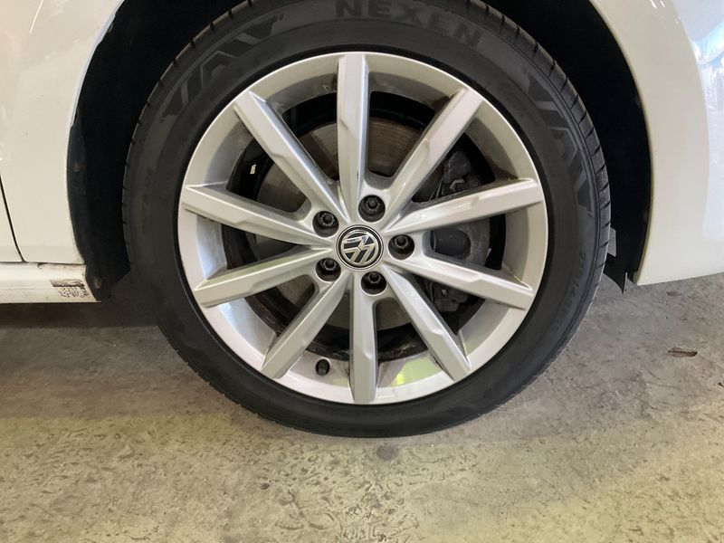 Volkswagen Polo 1.2 TSI Highline BlueMotion Tech 2015 – снимка 11