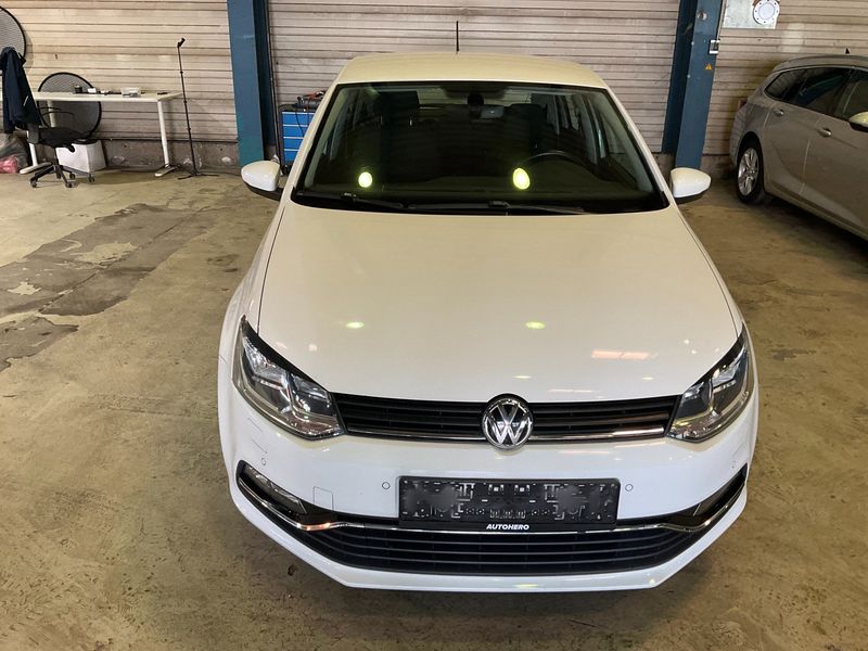 Volkswagen Polo 1.2 TSI Highline BlueMotion Tech 2015 – снимка 14