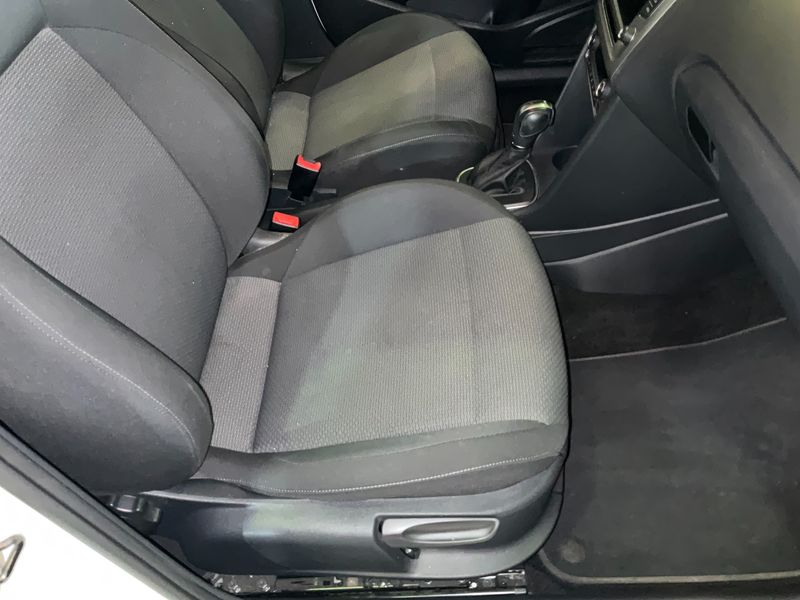 Volkswagen Polo 1.2 TSI Highline BlueMotion Tech 2015 – снимка 19