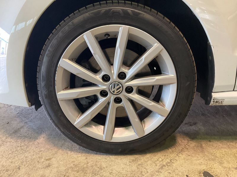 Volkswagen Polo 1.2 TSI Highline BlueMotion Tech 2015 – снимка 3