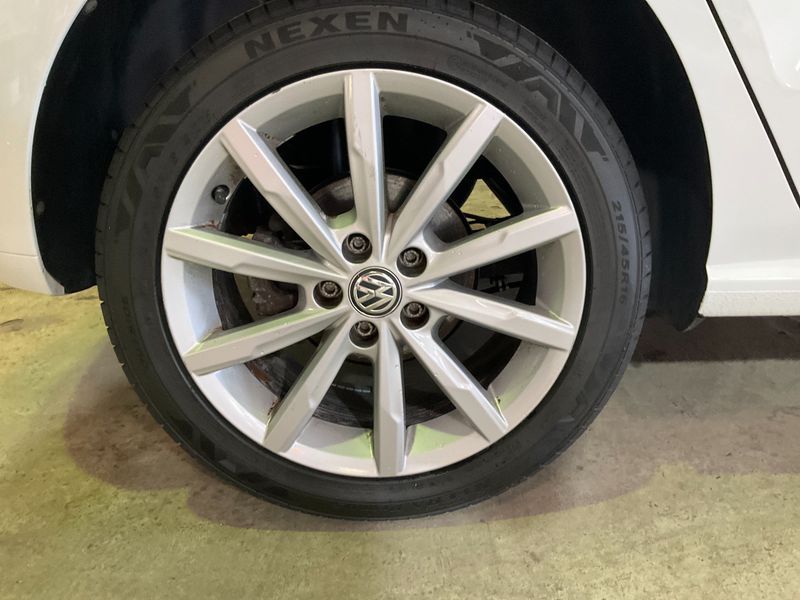 Volkswagen Polo 1.2 TSI Highline BlueMotion Tech 2015 – снимка 9