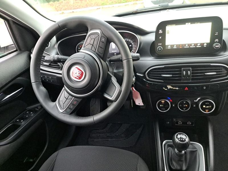 Fiat Tipo 1.6 M-Jet Life Plus 2022 – снимка 10