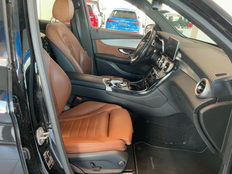 Mercedes-Benz GLC-Klasse GLC 300 4Matic AMG Line 2019 – снимка 17