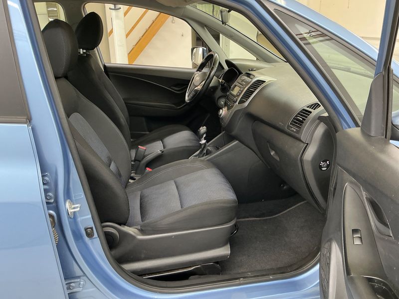 Hyundai ix20 1.6 CRDi 5 Star Edition 2013 – снимка 3