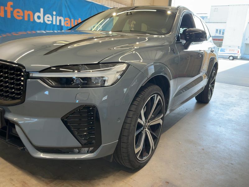 Volvo XC60 2.0 B4 Mild-Hybrid R Design 2WD 2021 – снимка 2