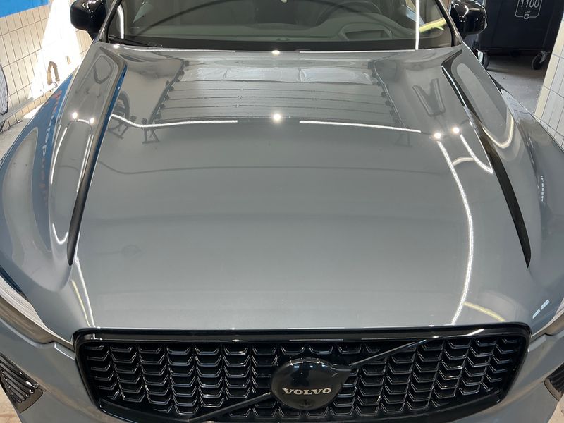 Volvo XC60 2.0 B4 Mild-Hybrid R Design 2WD 2021 – снимка 27