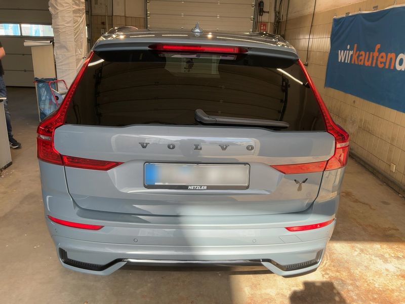 Volvo XC60 2.0 B4 Mild-Hybrid R Design 2WD 2021 – снимка 7