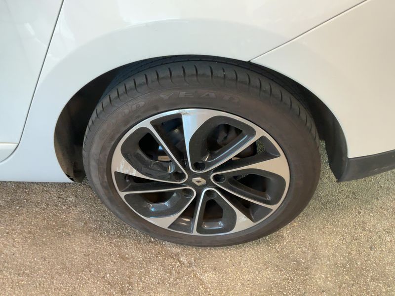 Renault Megane 1.5 dCi BOSE Edition 2014 – снимка 5