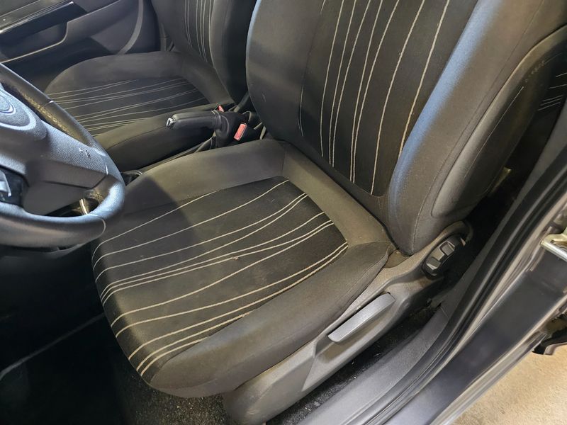 Opel Corsa 1.4 Cosmo 2010 – снимка 26