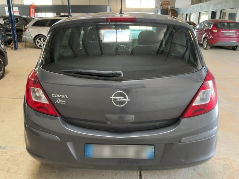 Opel Corsa 1.4 Cosmo 2010 – снимка 7