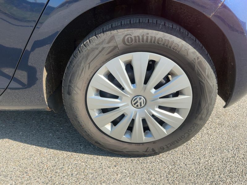 Volkswagen Golf VII 1.2 TSI Trendline BlueMotion Tech 2014 – снимка 5
