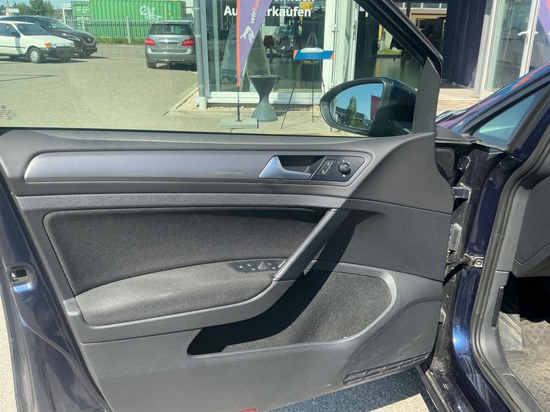 Volkswagen Golf VII 1.2 TSI Trendline BlueMotion Tech 2014 – снимка 33