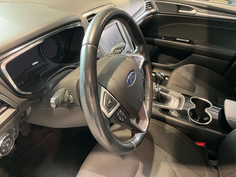 Ford Mondeo 2.0 TDCi Titanium 2016 – снимка 23