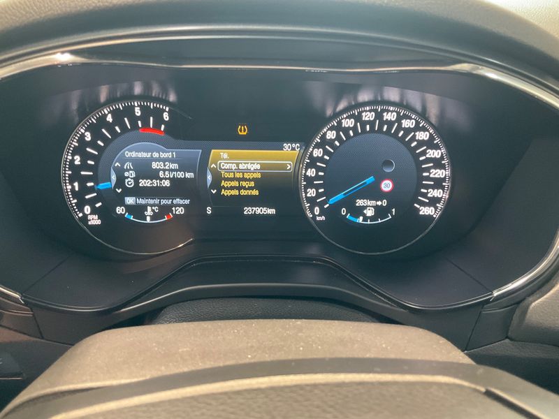 Ford Mondeo 2.0 TDCi Titanium 2016 – снимка 18