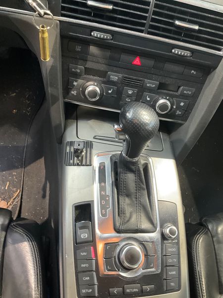 Audi A6 4.2 V8 FSI quattro 2006 – снимка 28