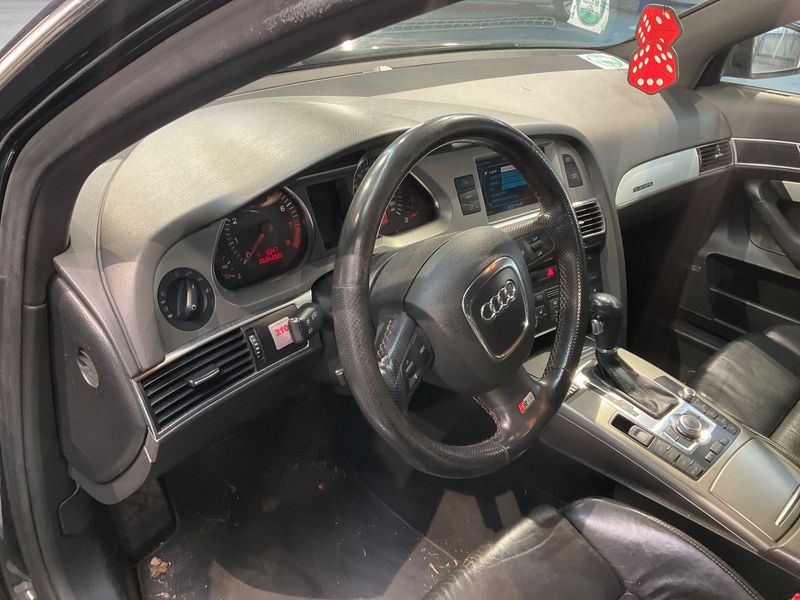 Audi A6 4.2 V8 FSI quattro 2006 – снимка 27