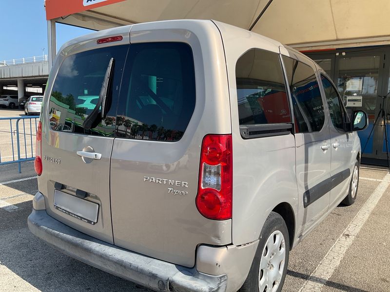 Peugeot Partner 1.6 HDi Premium 2010 – снимка 8