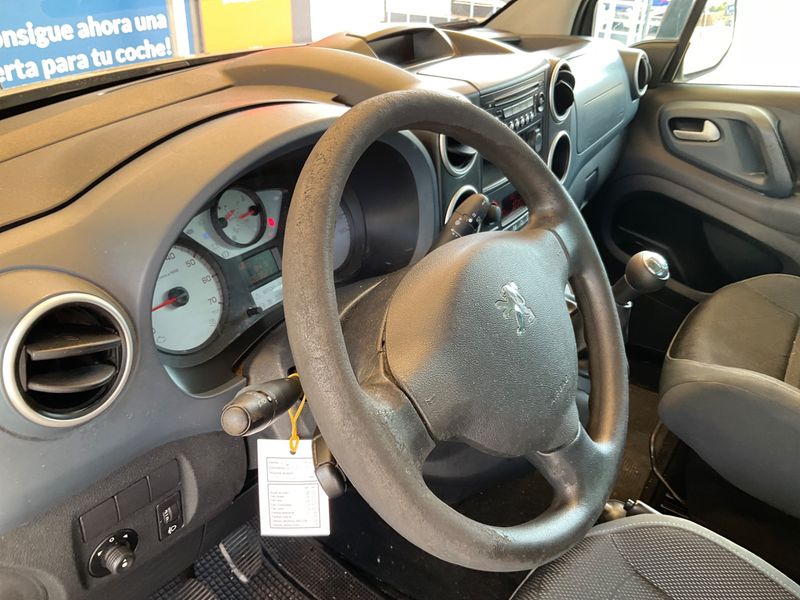 Peugeot Partner 1.6 HDi Premium 2010 – снимка 30