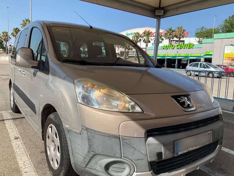Peugeot Partner 1.6 HDi Premium 2010 – снимка 12