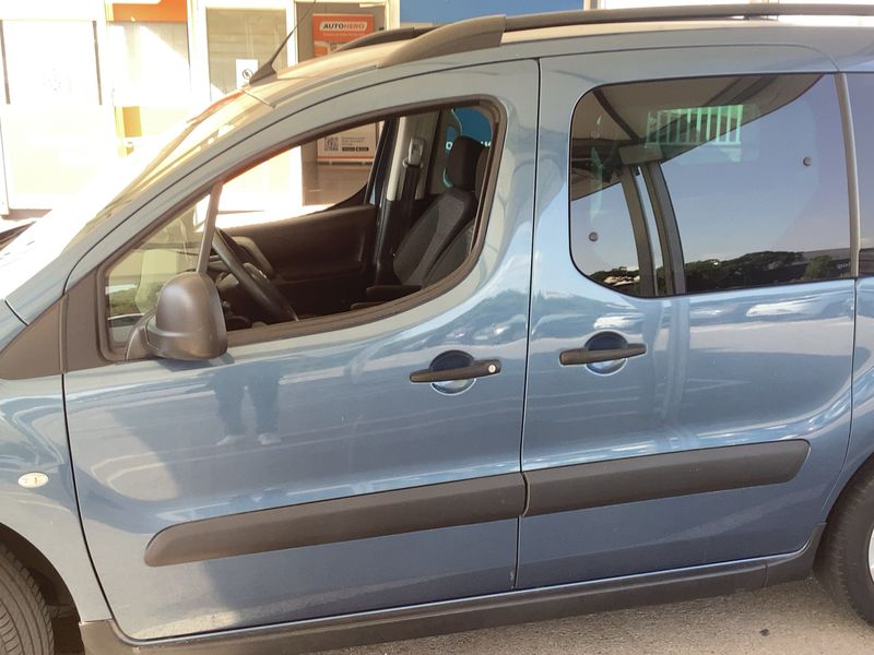 Citroen Berlingo 1.2 e-THP 20 Aniversario Edition 2017 – снимка 4