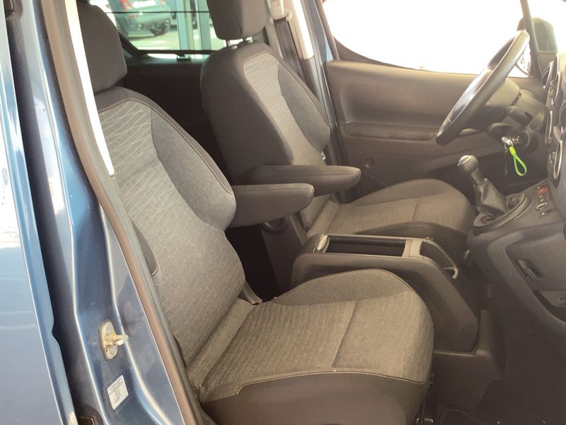 Citroen Berlingo 1.2 e-THP 20 Aniversario Edition 2017 – снимка 16