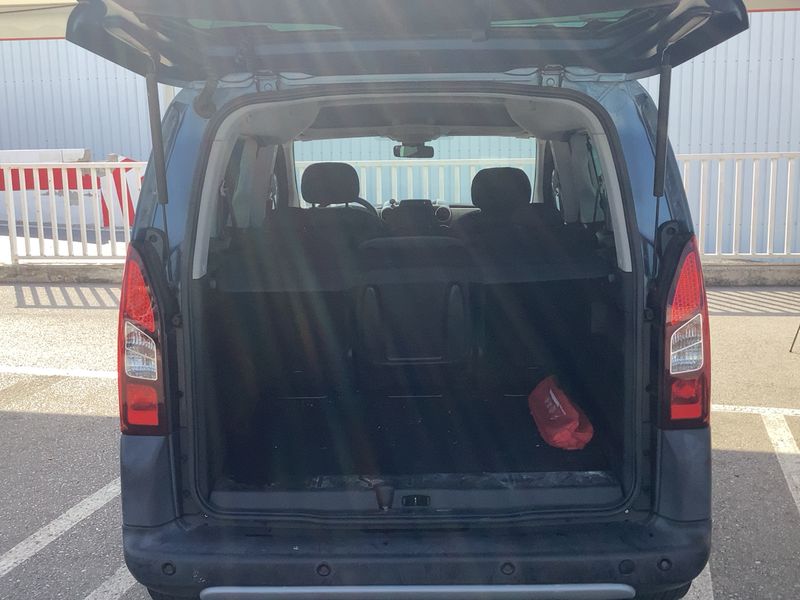 Citroen Berlingo 1.2 e-THP 20 Aniversario Edition 2017 – снимка 15