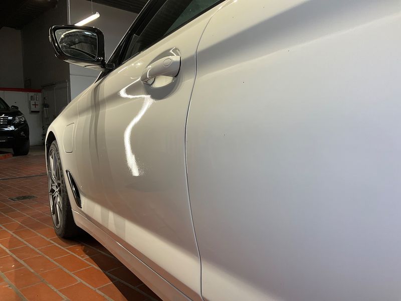 BMW 5er 545e xDrive M Sport 2021 – снимка 24