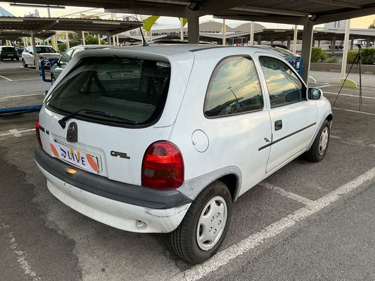 Opel Corsa 1.4 Swing 1996 – снимка 2