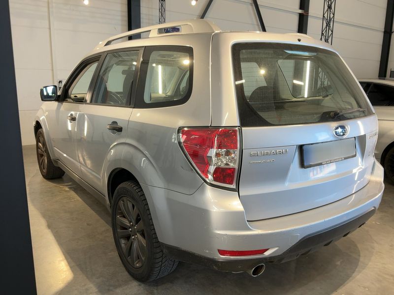 Subaru Forester 2.0 X Edition 2013 – снимка 6