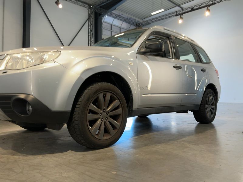 Subaru Forester 2.0 X Edition 2013 – снимка 2