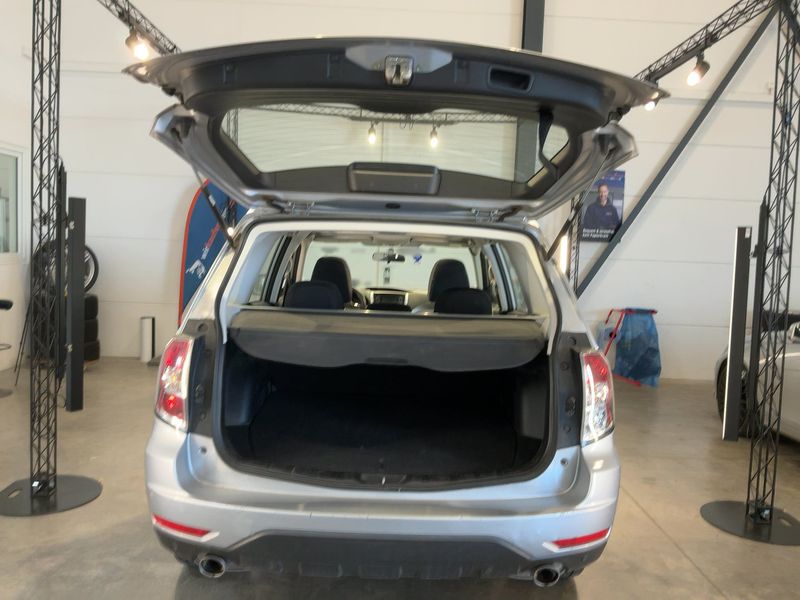 Subaru Forester 2.0 X Edition 2013 – снимка 15