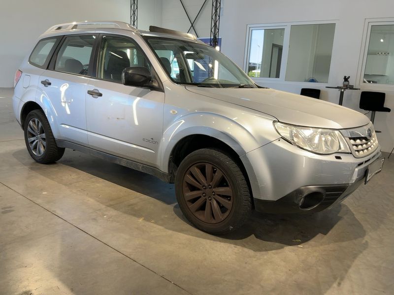 Subaru Forester 2.0 X Edition 2013 – снимка 12