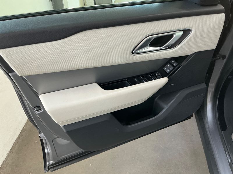 Land Rover Range Rover Velar 3.0 V6 Diesel S R-Dynamic 2019 – снимка 24