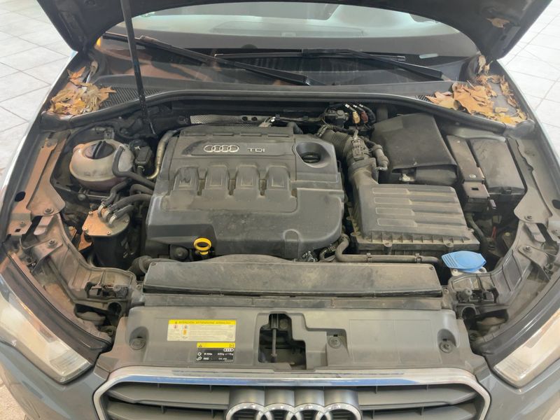 Audi A3 Sportback 1.6 TDI Ambiente 2014 – снимка 23
