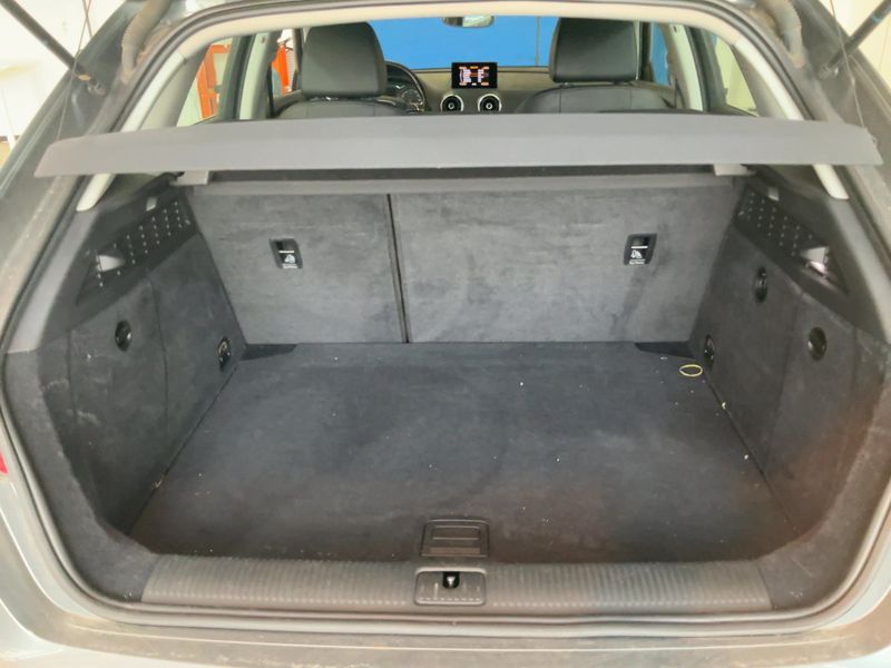 Audi A3 Sportback 1.6 TDI Ambiente 2014 – снимка 16