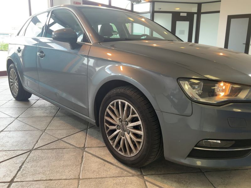 Audi A3 Sportback 1.6 TDI Ambiente 2014 – снимка 12