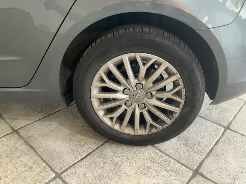 Audi A3 Sportback 1.6 TDI Ambiente 2014 – снимка 5
