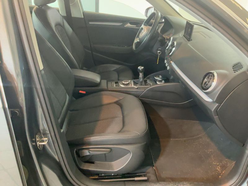 Audi A3 Sportback 1.6 TDI Ambiente 2014 – снимка 17