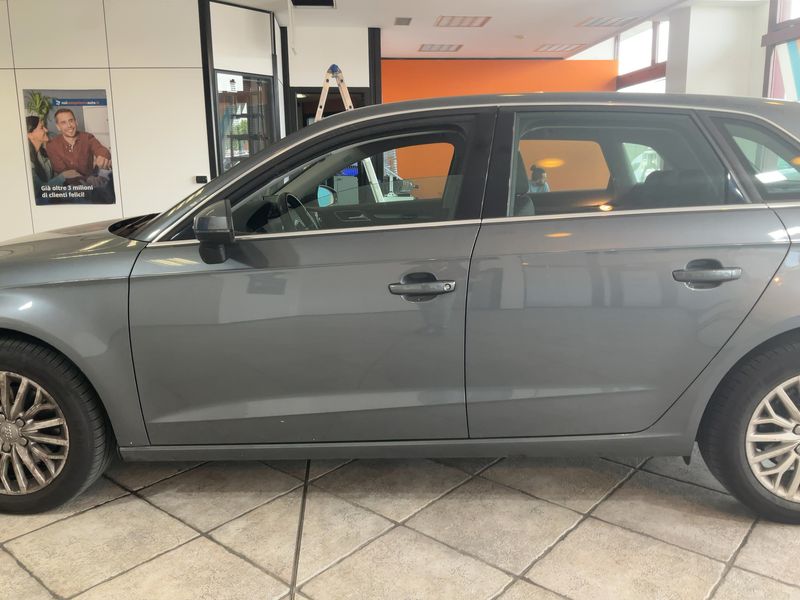 Audi A3 Sportback 1.6 TDI Ambiente 2014 – снимка 4