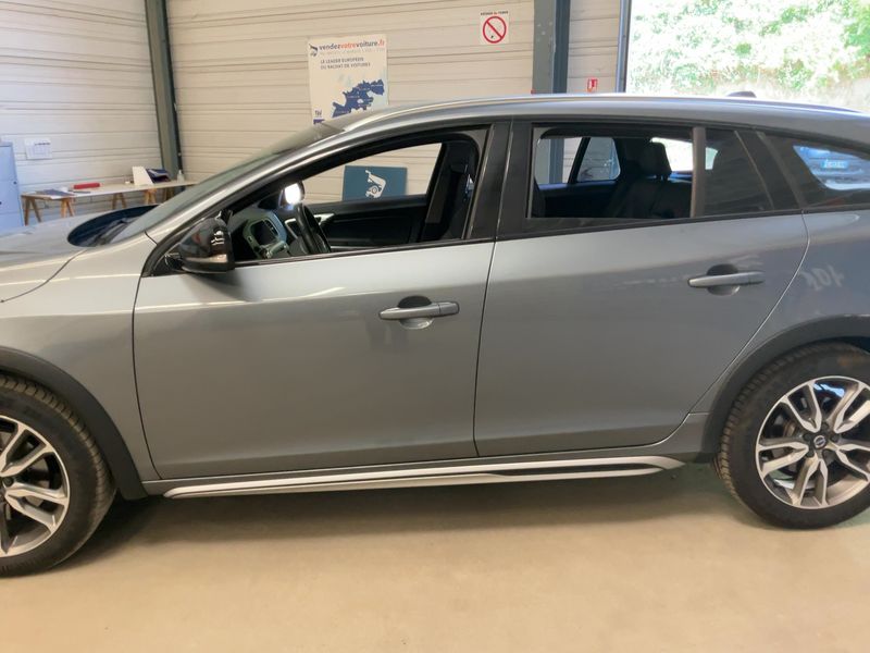 Volvo V60 Cross Country 2.0 D3 Summum 2016 – снимка 4
