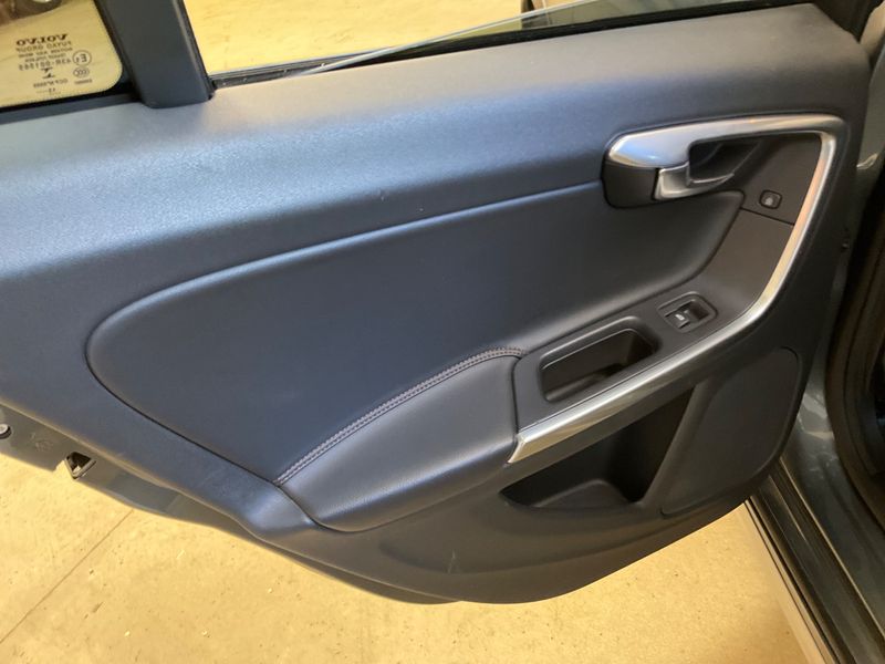 Volvo V60 Cross Country 2.0 D3 Summum 2016 – снимка 28