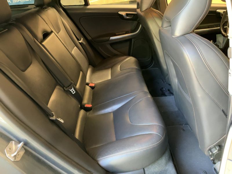 Volvo V60 Cross Country 2.0 D3 Summum 2016 – снимка 19