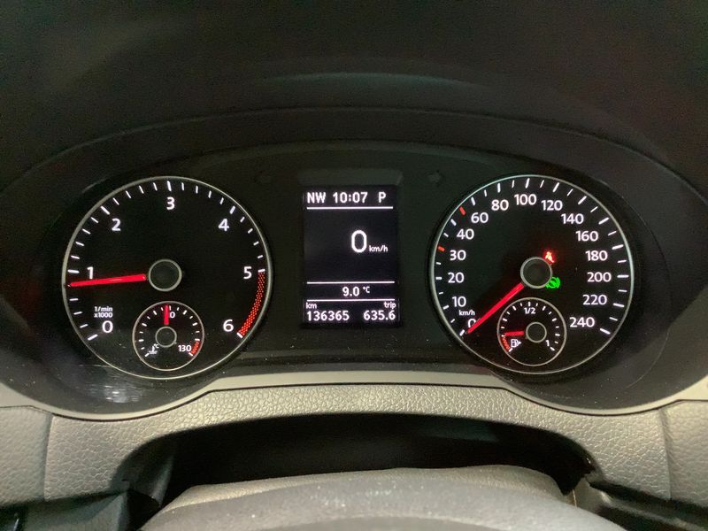 Volkswagen Sharan 2.0 TDI Sound BlueMotion Tech 2017 – снимка 18