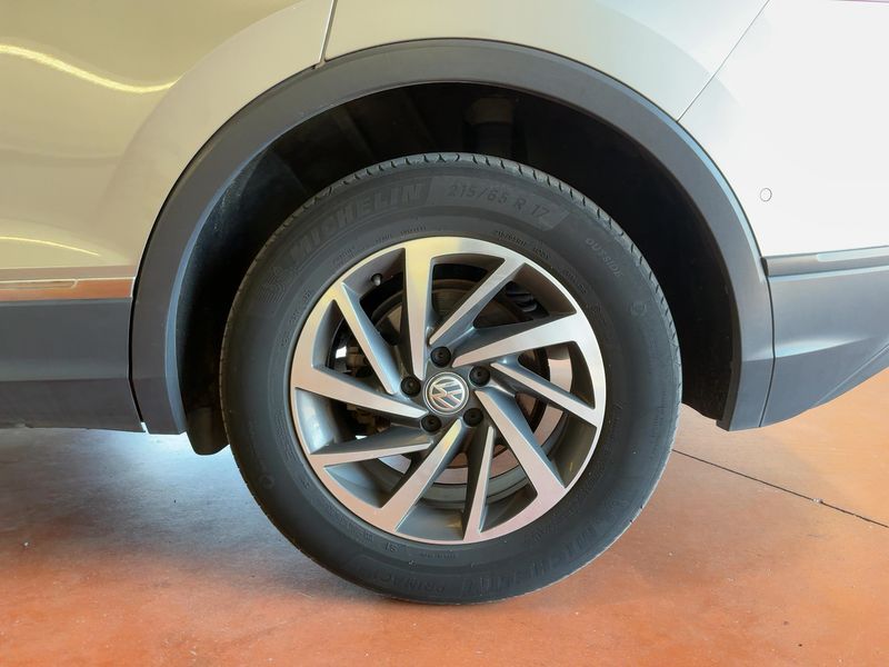 Volkswagen Tiguan 2.0 TDI Comfortline BlueMotion Tech 2017 – снимка 5